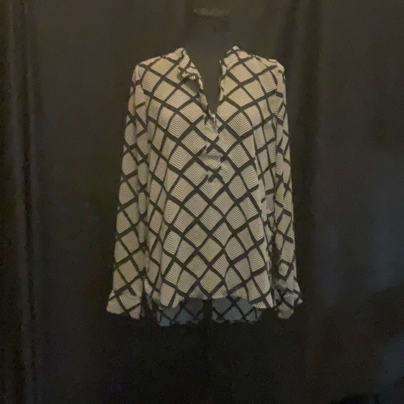 Blouse - Picture 2 of 3